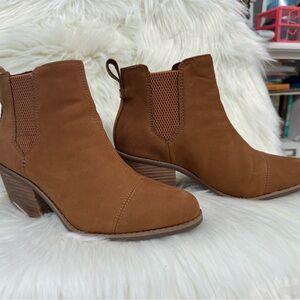 Tom’s Everly Boots